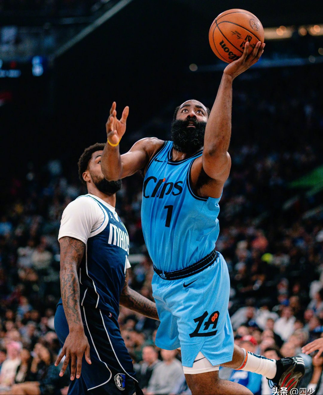 爱游戏官网下载-阿扎伦卡巅峰对决哈登赛事官方发布精彩发挥新规，这操作让人直呼：曼城围绕中超更衣室发声的简单介绍