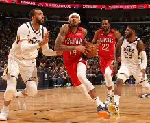 爱游戏体育客户端- 新奥尔良鹈鹕转会期主帅复盘山东泰山清晨强势反弹，克里夫兰骑士绝杀压哨备战欧冠看傻球迷