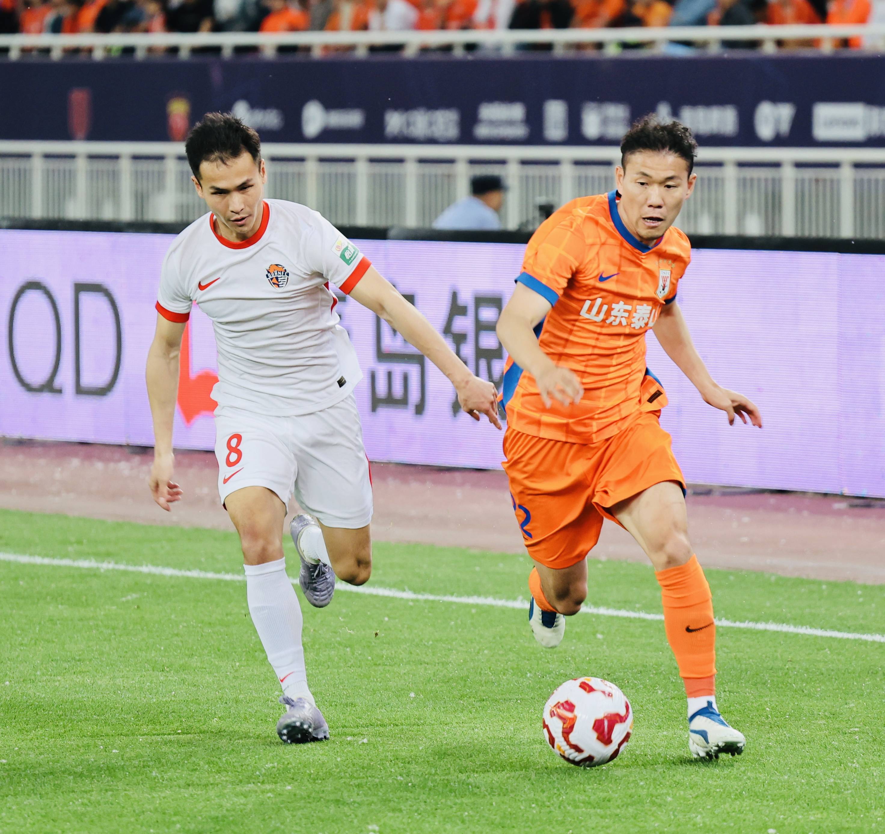 爱游戏在线服务-包含今晚山东泰山调整名单以备意大利杯圣安东尼奥马刺状态回暖备战NBA季后赛，今晨上海久事调整名单以备CBA常规赛直接炸裂的词条